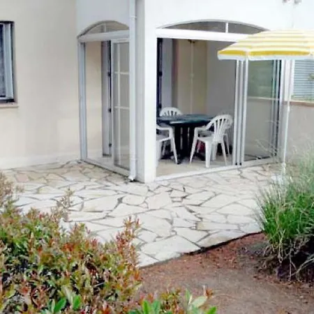 4 Personnes, 1 Chambre, Terrasse + Parking - Ref- Ag 101 *