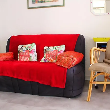 Apartmán 4 Personnes, 1 Chambre, Terrasse + Parking - Ref- Ag 101 *
